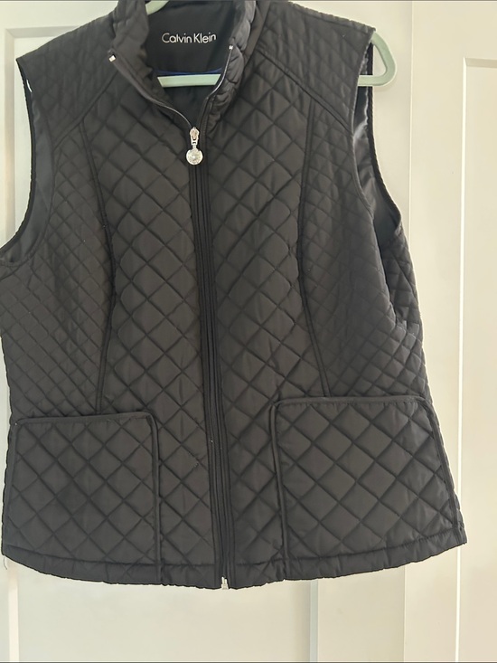 Calvin Klein Jackets & Blazers - Calvin Klein Black Quilted Vest with Front Pockets